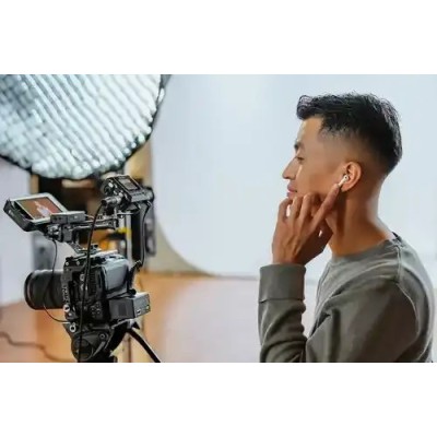 Registratore di campo con elaborazione a 32 bit e feneratore di timecode